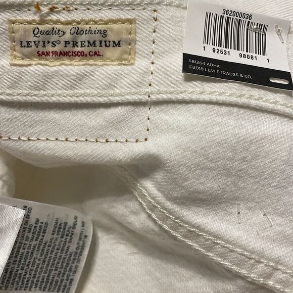 501 Levi’s White Distressed Pants - Picture 6 of 7